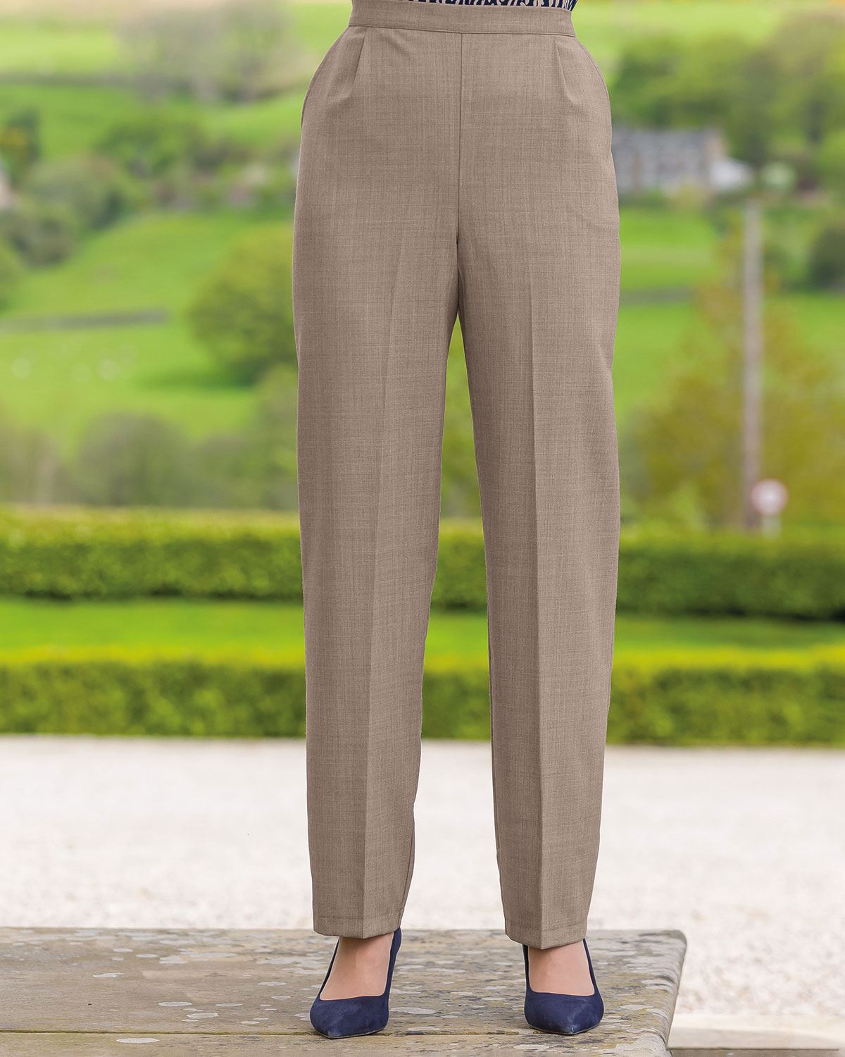 Ladies’ Sandown Pull On Trousers – Tawny