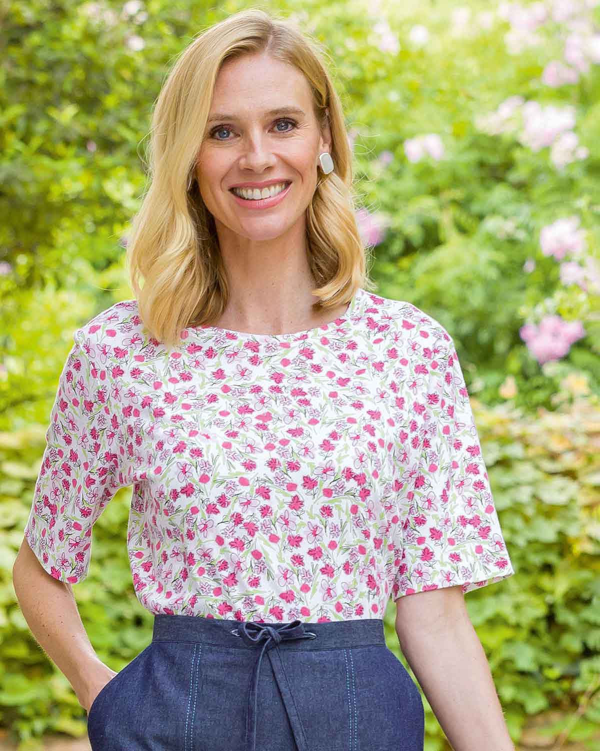 Violet Floral Short Sleeve Cotton Leisure Top